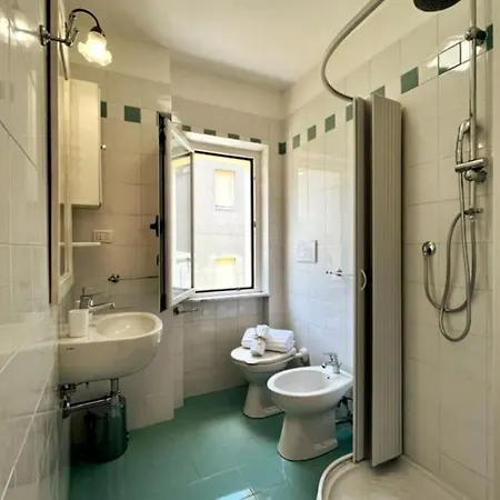 Wifi, Corte E Parcheggio